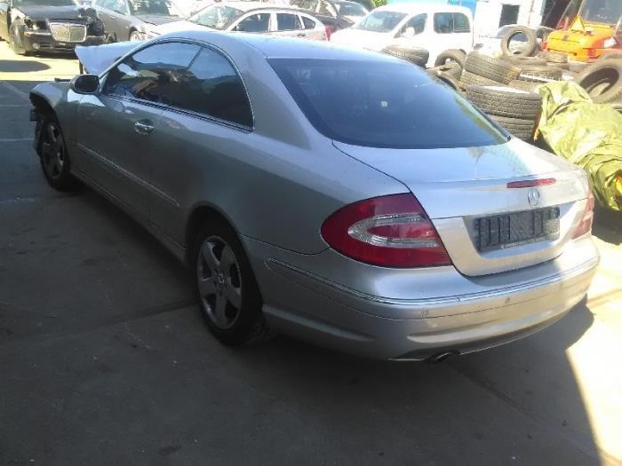 Portière 2portes gauche d'un Mercedes CLK (744), Autos : Pièces & Accessoires, 3 mois de garantie, Utilisé, Porte, -