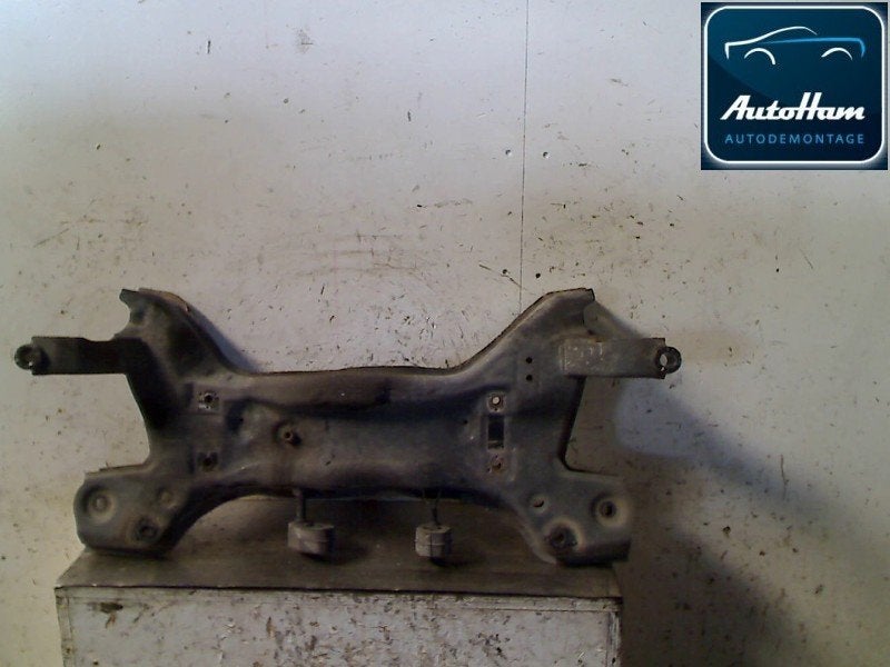 BERCEAU MOTEUR Skoda Fabia II (5J) (01-2006/12-2014), Utilisé, Skoda