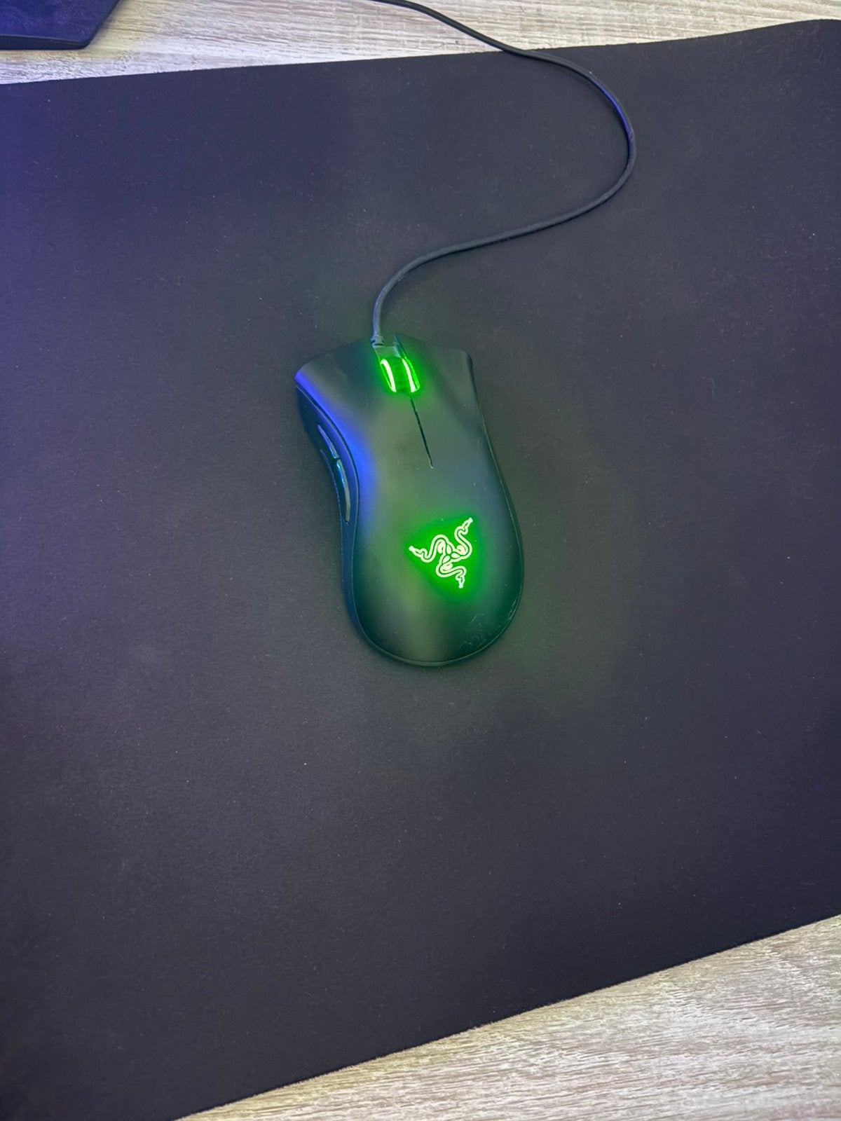 Razer deathadder essantial  gaming muis met 2 side buttons, Computers en Software, Muismatten, Ophalen of Verzenden, Zo goed als nieuw