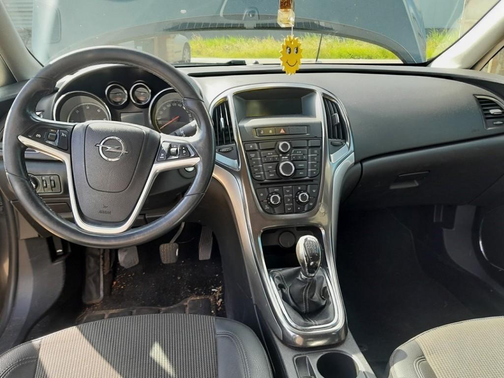 RADIO Opel Astra J (PC6 / PD6 / PE6 / PF6) (22836293), Utilisé, Opel