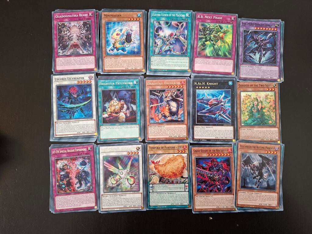 Yu gi oh kaarten 100~ stuks, Hobby en Vrije tijd, Verzamelkaartspellen | Yu-gi-Oh!, Ophalen