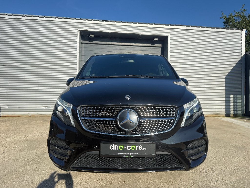 V 300 d / EXTRA LANG / AMG  / NIGHT P / LICHTE VR 5 / BTW, Autos, Mercedes-Benz, Cuir, Achat, 176 kW, Entreprise