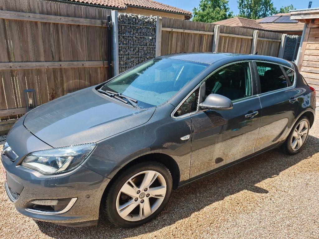 Astra 1.6 CDTi ecoFLEX Ultimate Edition Plus 2015, Auto's, Voorwielaandrijving, Zwart, Leder, 5 deurs