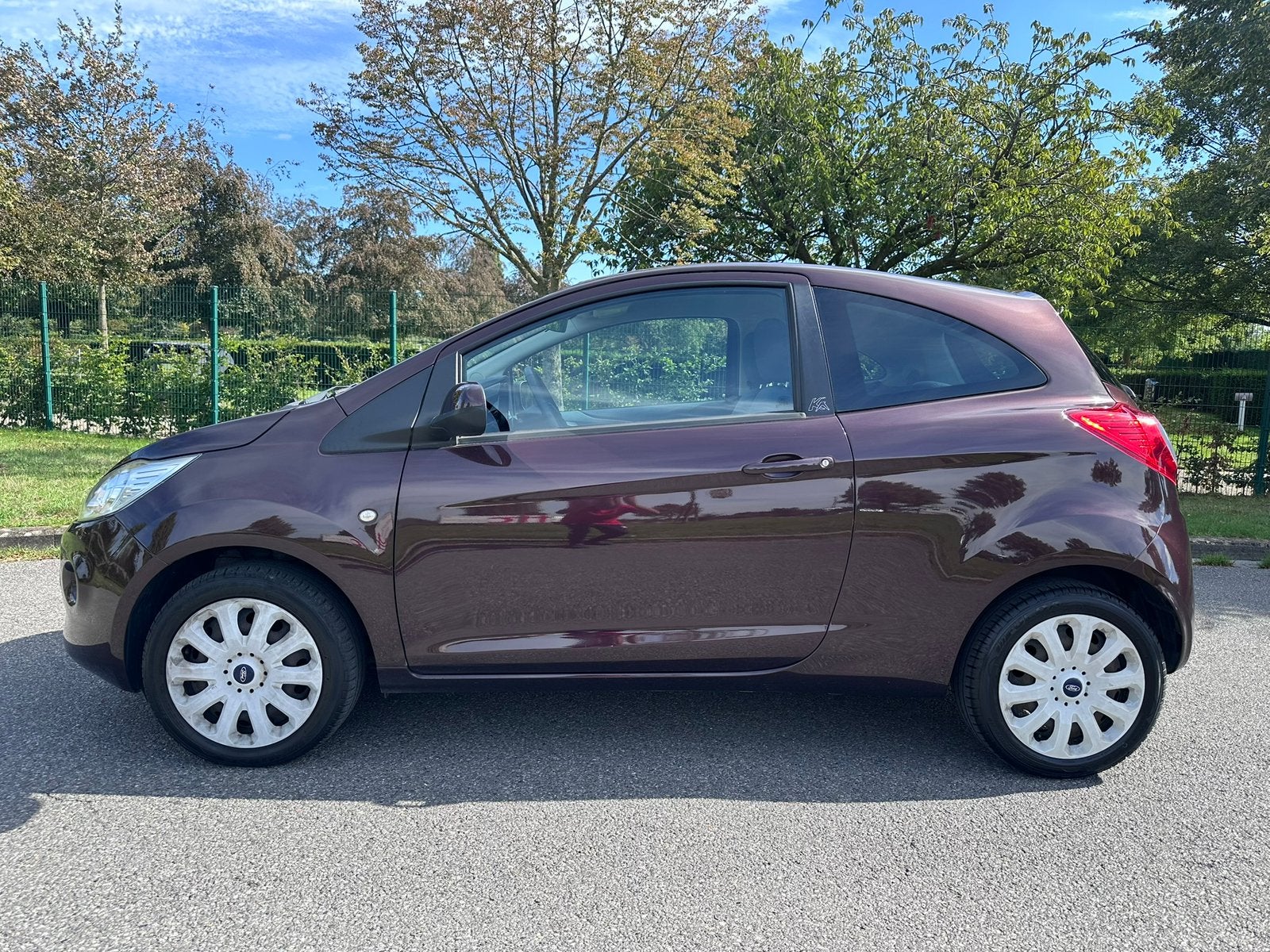 Ford Ka 1.2i Ambiente Airco Slechts 72000km 2015, Auto's, Voorwielaandrijving, Stof, Ka, Handgeschakeld
