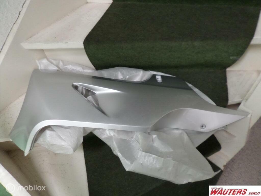Kuipdeel honda  fjs600 Scooter 50611-mct-000, Motoren, Nieuw, Ophalen of Verzenden