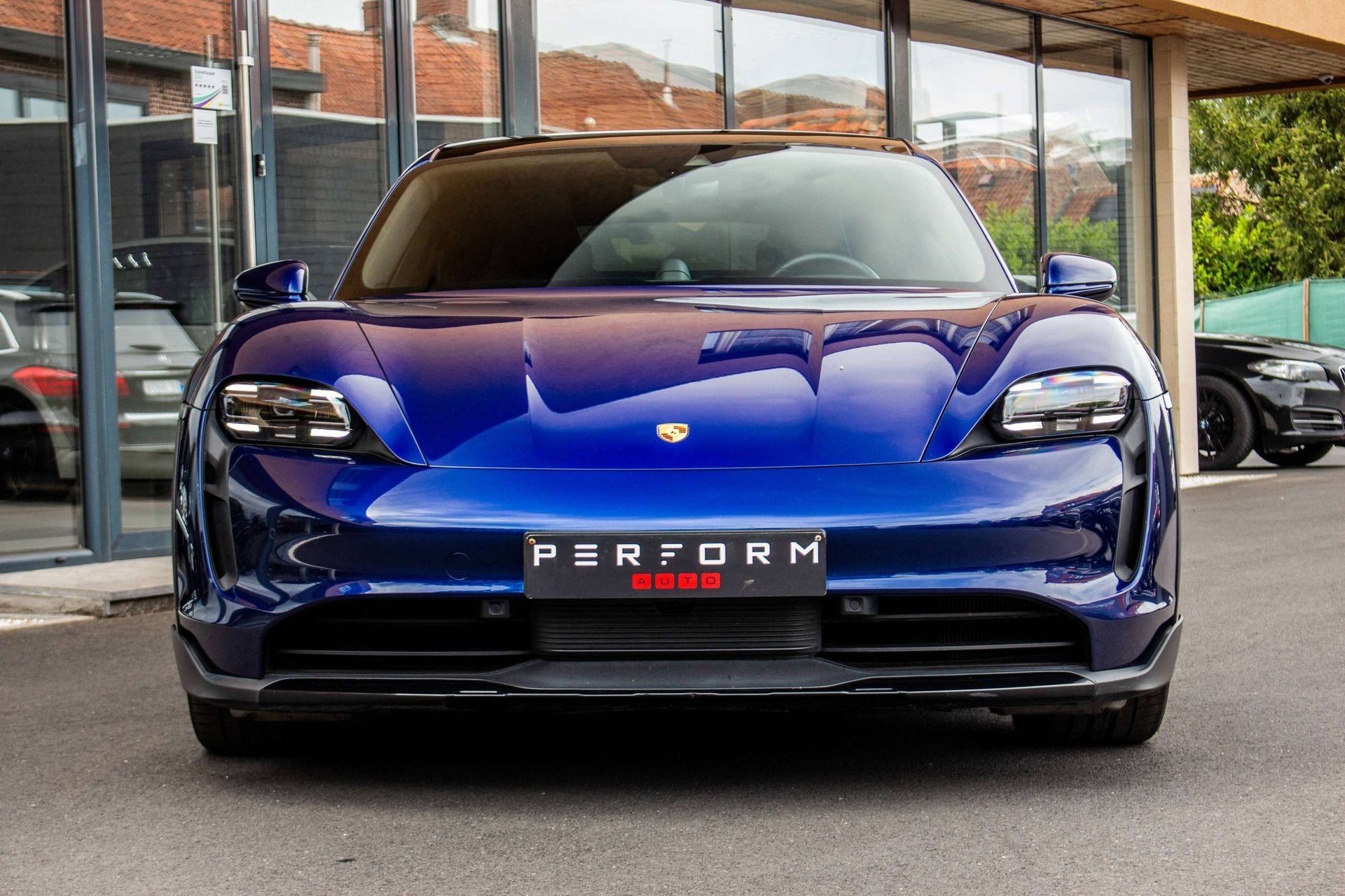 Porsche Taycan 4 CROSS TURISMO*93kWh BATTERY*PORSCHE APPROVE, Autos, Porsche, Achat, Noir, 5 portes, Break