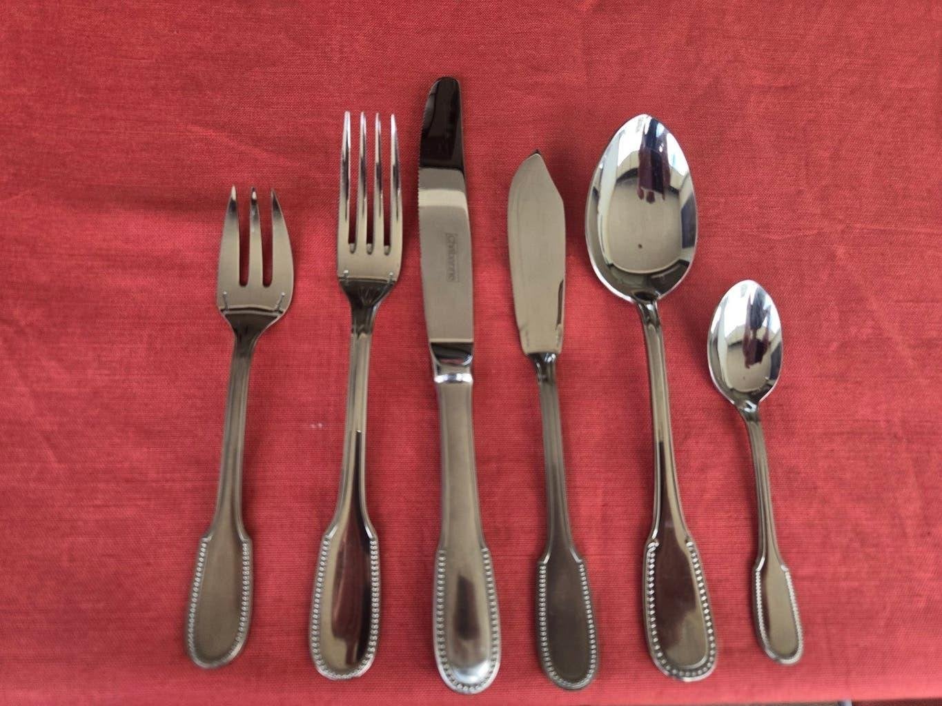 Superbe perle à motif trentenaire neuve en métal argenté, Enlèvement, Autres marques, Argent, Set de couverts
