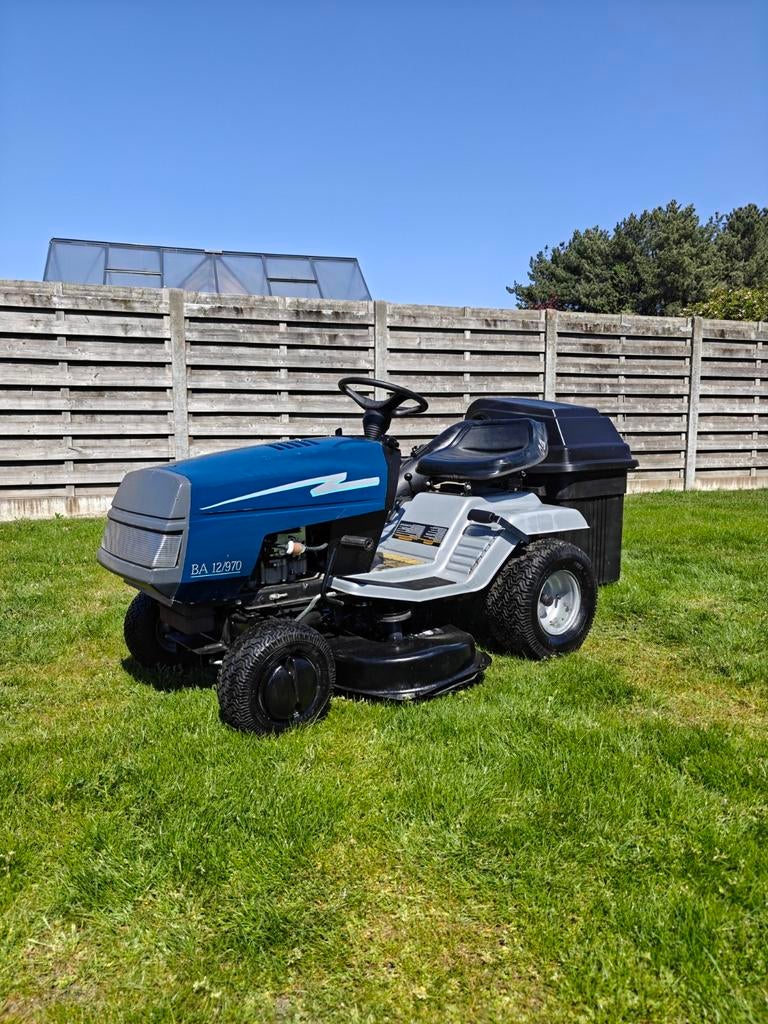 Zitmaaier bricobi BA12/970, Tuin en Terras, Zitmaaiers, Ophalen, Zo goed als nieuw, Briggs & stratton, Versnellingen