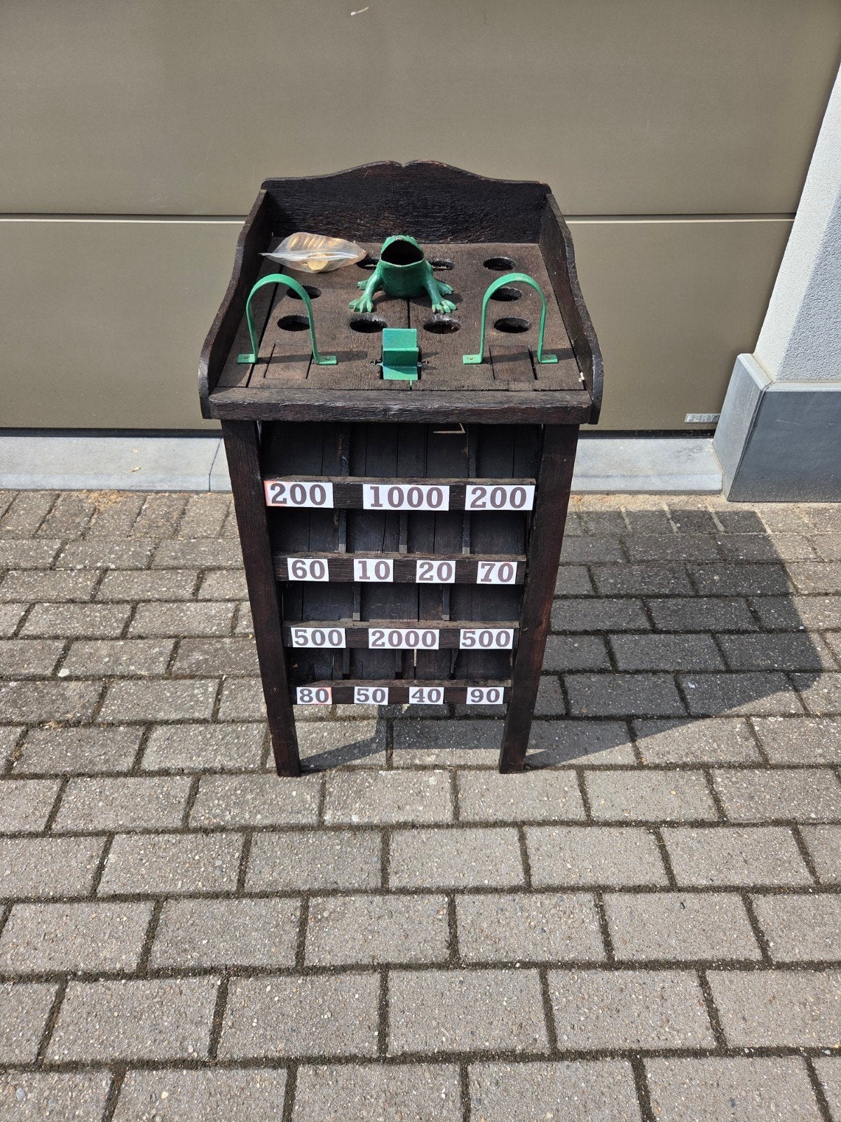 jeu de grenouilles ou Puddebak, Enlèvement
