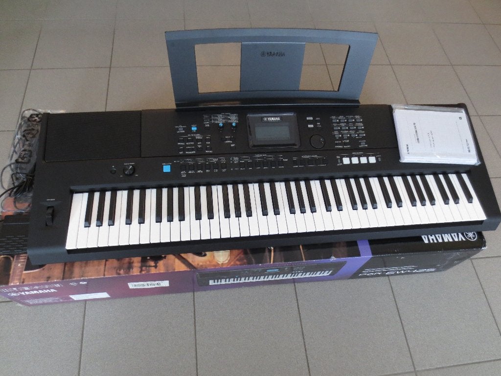 digital e-keyboard Yamaha PSR-EW 425, Muziek en Instrumenten, Keyboards, Ophalen, Aanslaggevoelig, 76 toetsen, Nieuw
