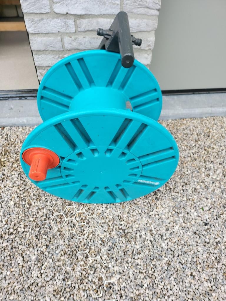 Gardene slang ophangsysteem als nieuw met hoekstuk, Ophalen