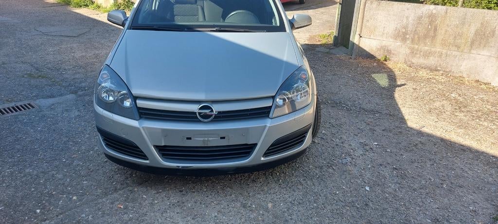 Astra 1.8 ess  94 000km dans état impeccable prix à discuter, 90 kW, Achat, Autres couleurs, Noir