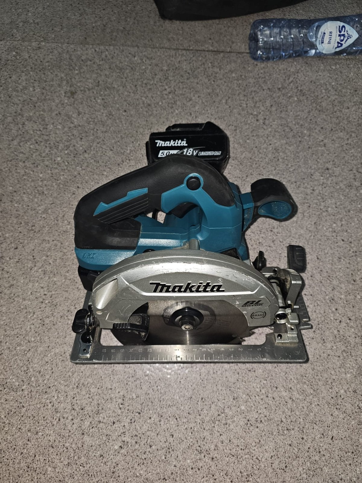 Scie circulaire sans fil Makita DHS661, Enlèvement, Comme neuf