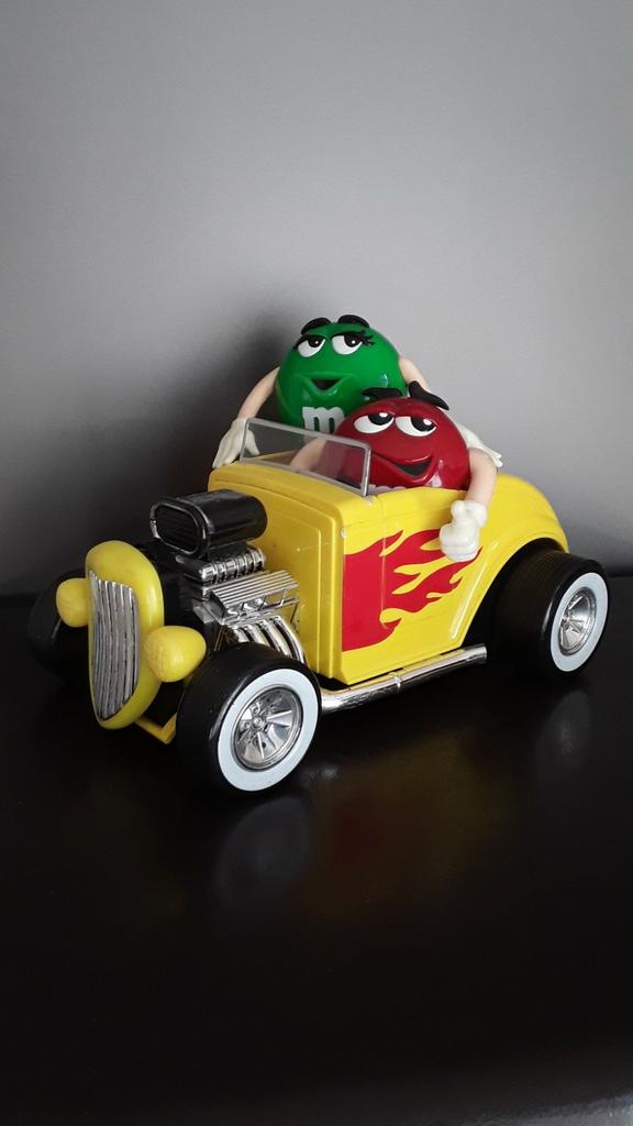 M&M'S hotrod car dispenser, Ophalen of Verzenden, Zo goed als nieuw