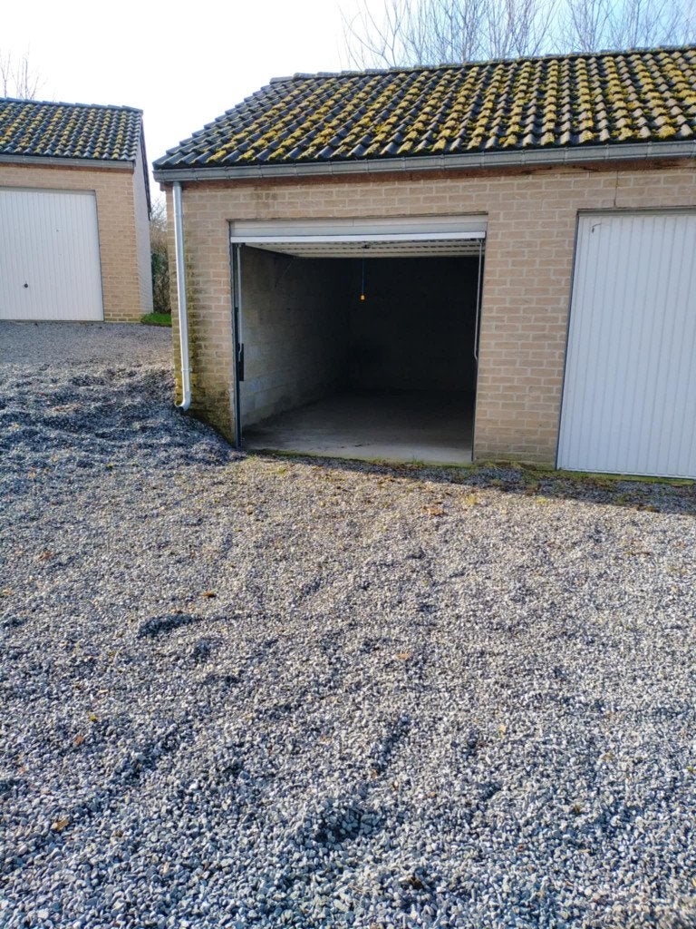 Garage à louer - Salzinnes