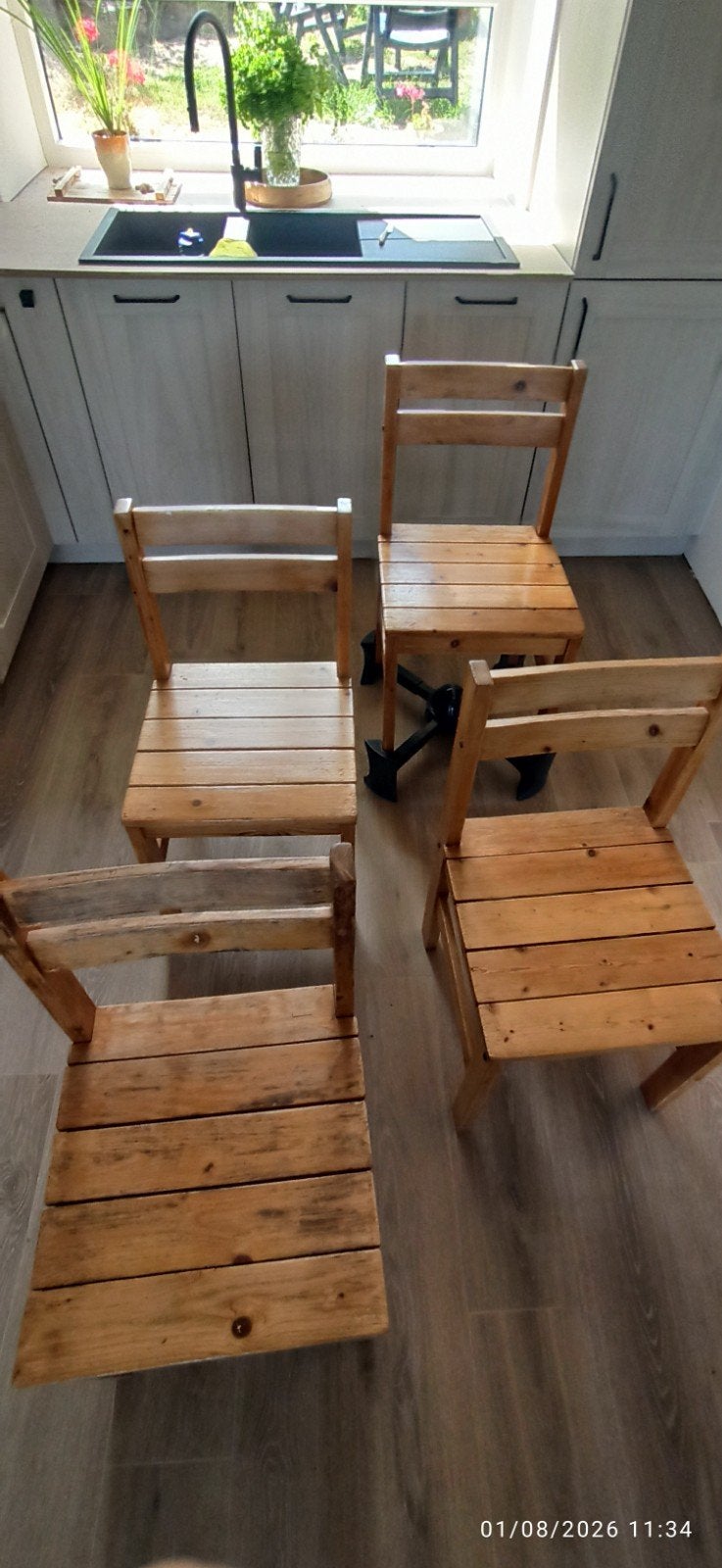 4 chaises en pin, Enlèvement, Utilisé, Bois, Quatre