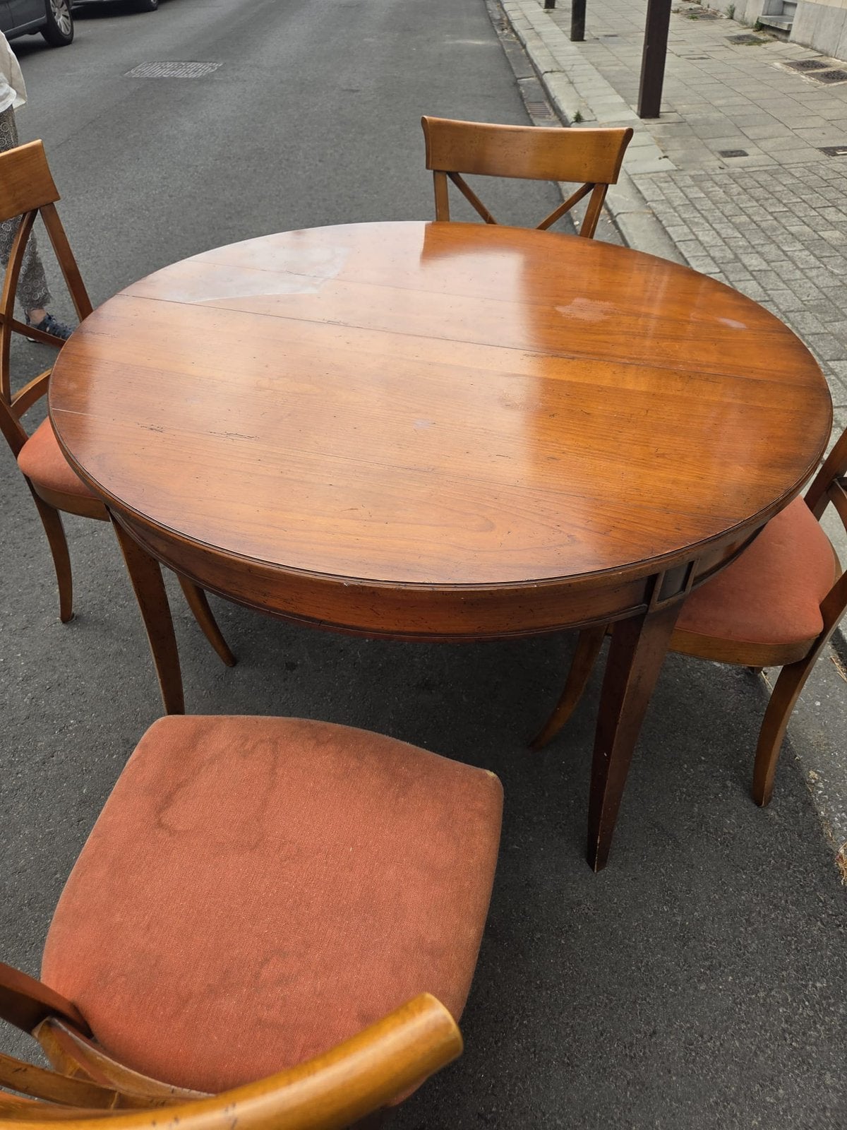 Table Merisier Roche Bobois avec rallonge, Maison & Meubles, Enlèvement, Utilisé, 4 à 6 chaises