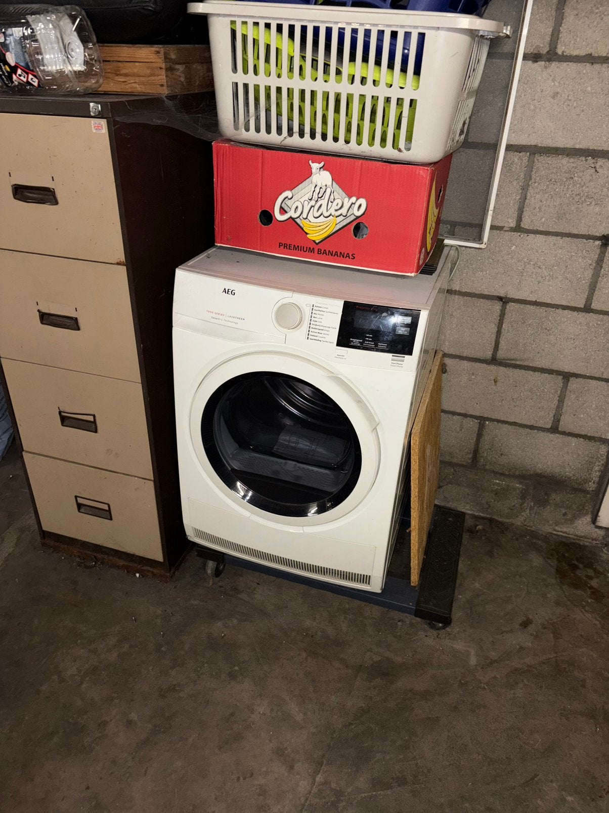 Gloednieuwe droogkast, Ophalen, Zo goed als nieuw