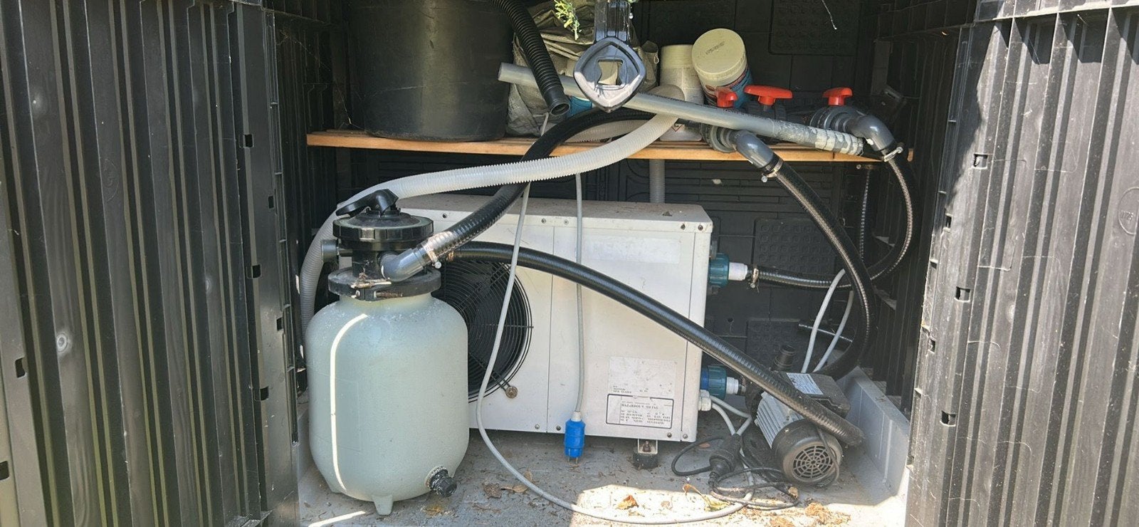 Zwembad warmtepomp + zandfilterinstallatie compleet –, Tuin en Terras, Ophalen, Zo goed als nieuw, Zwembadpomp