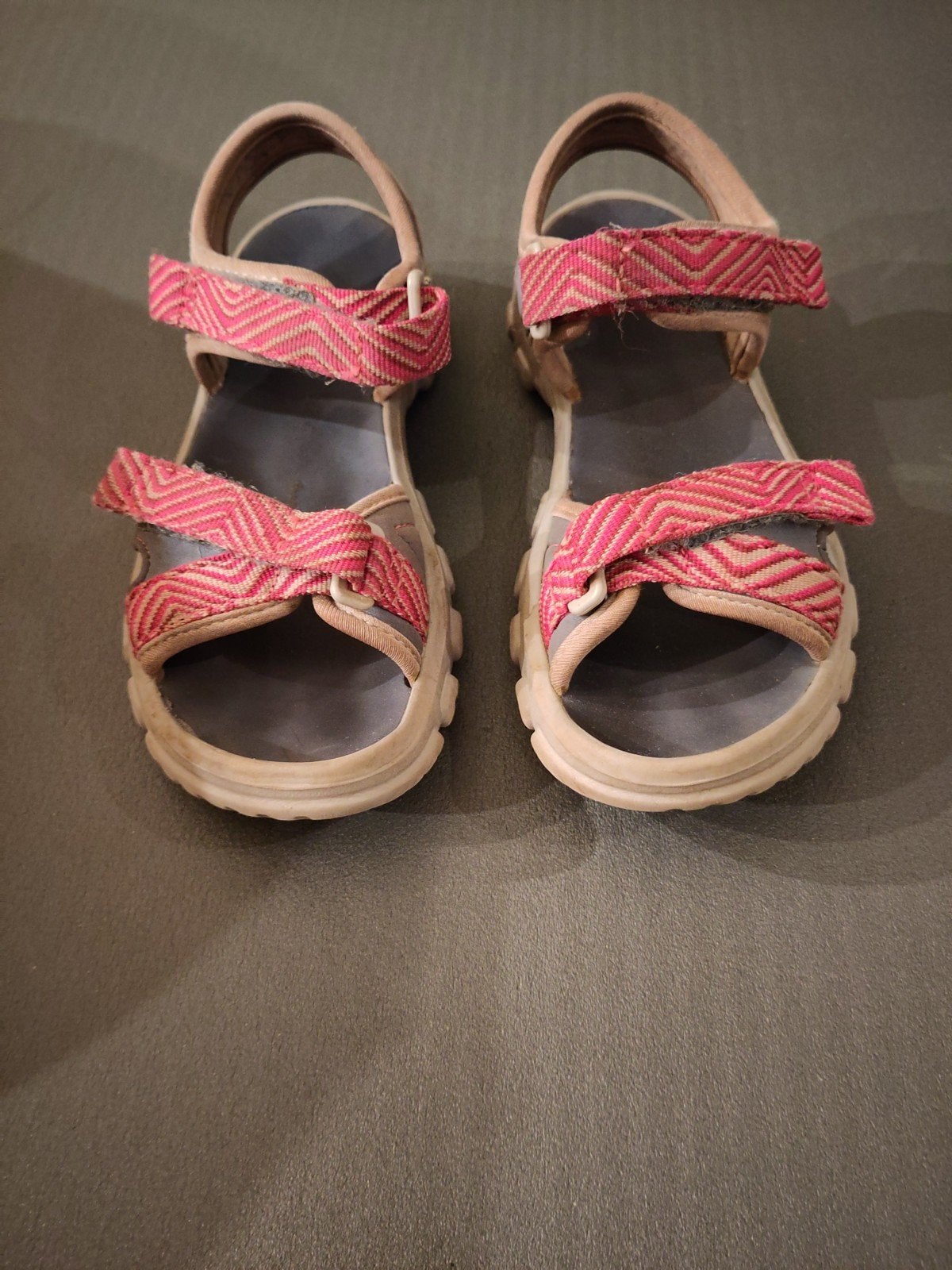 roze Quechua sandalen maat 31, Ophalen