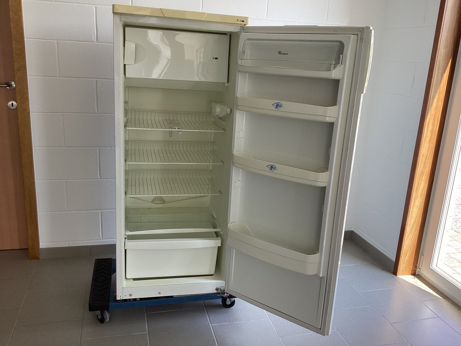 Réfrigérateur Whirpool. 130  cm, Electroménager, Enlèvement ou Envoi, Comme neuf
