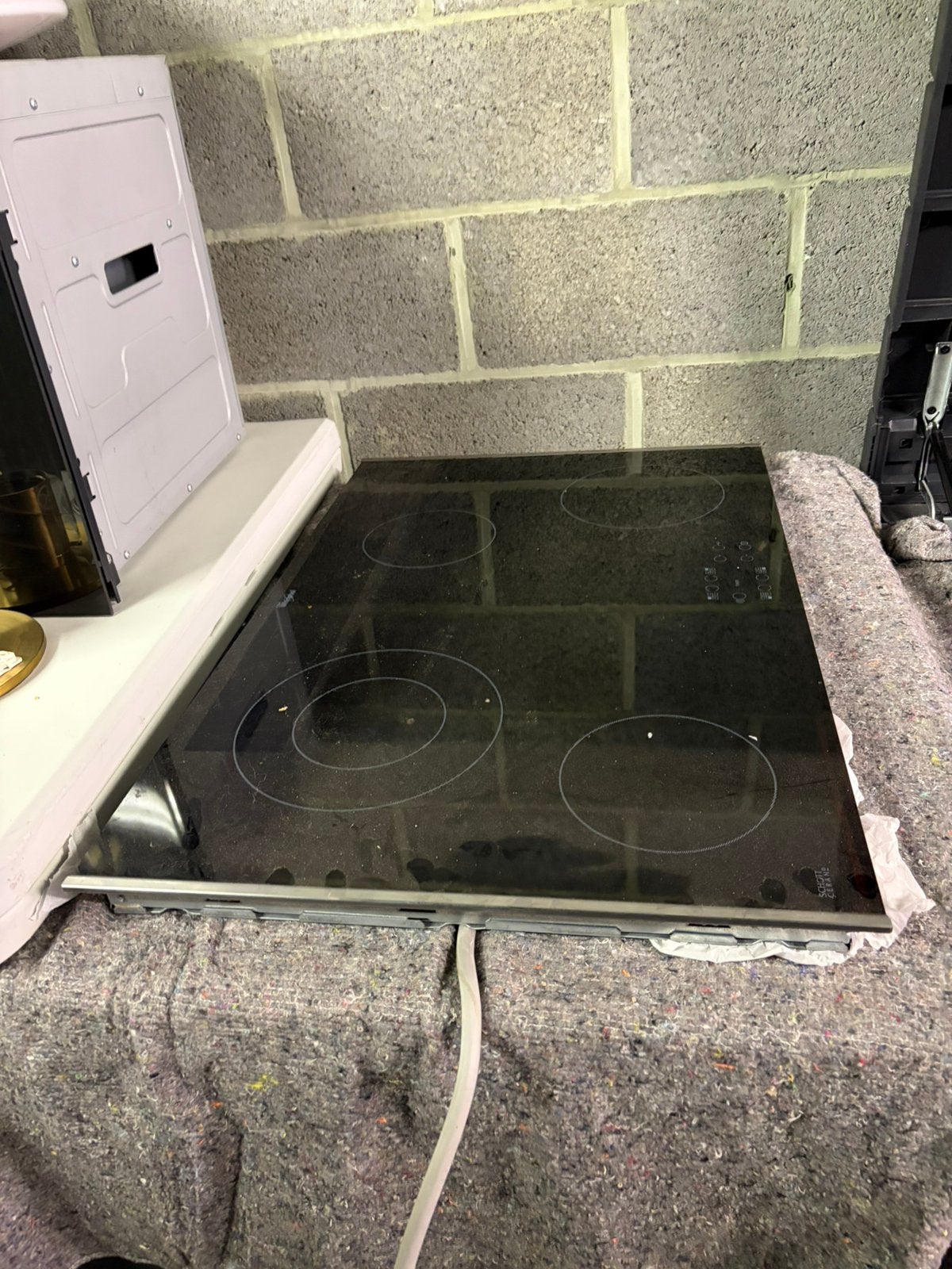 Taque vitrocéramique Whirlpool 4 foyers – Commandes tactiles, Electroménager, Enlèvement, Utilisé