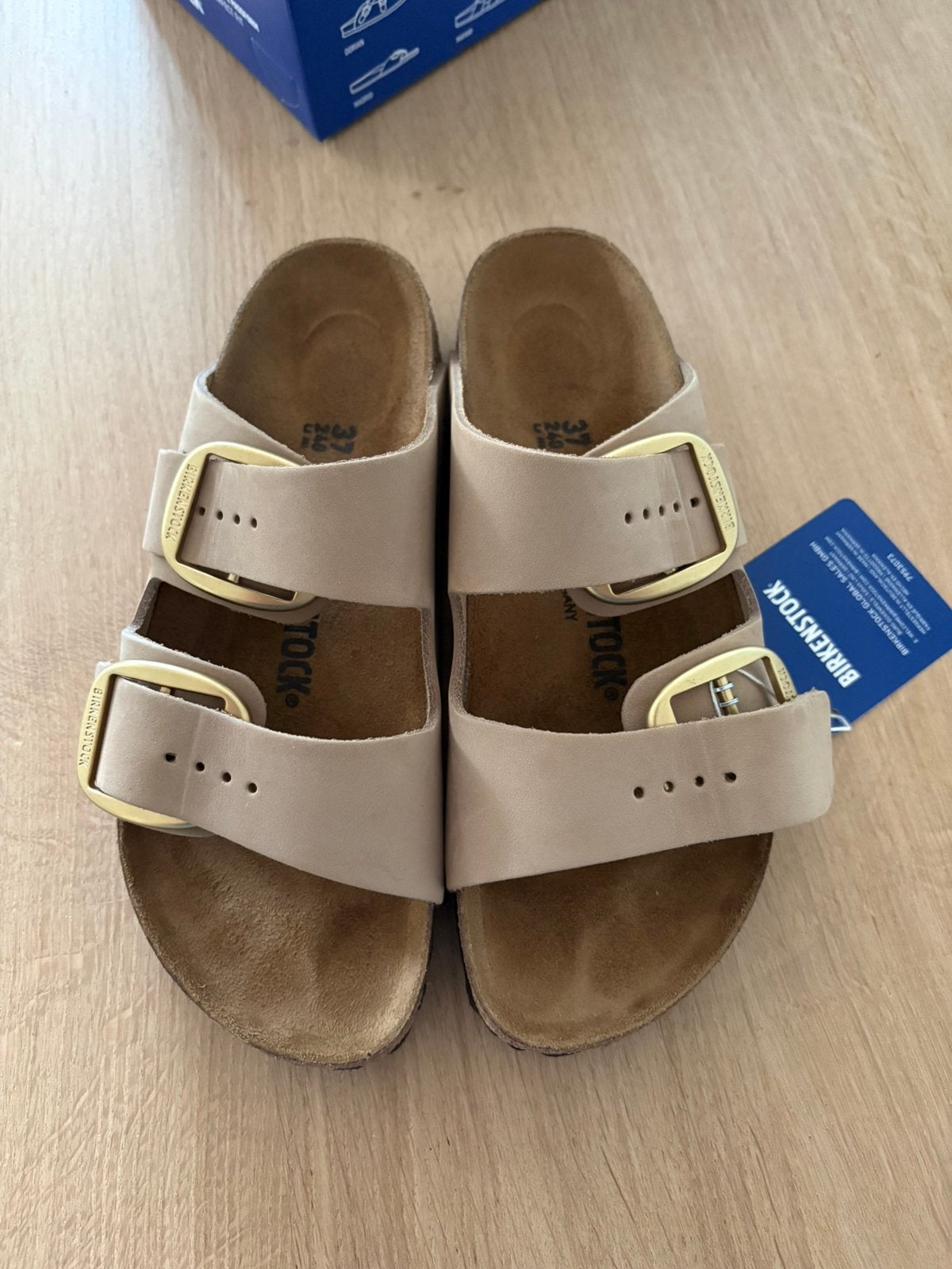 Birkenstock Arizona Zandkasteel met grote gesp, Kleding | Dames, Schoenen, Ophalen, Beige, Nieuw, Sandalen of Muiltjes