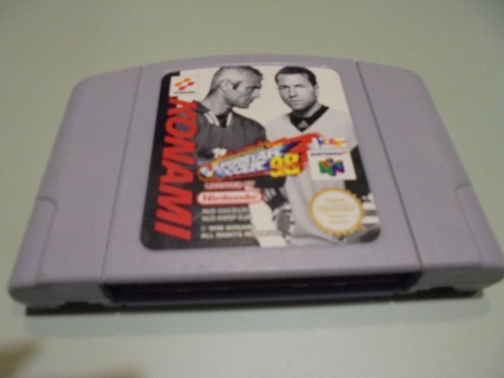 Nintendo 64 International Superstar Soccer 98 (orig), Games en Spelcomputers, Games | Nintendo 64, Ophalen of Verzenden, Gebruikt