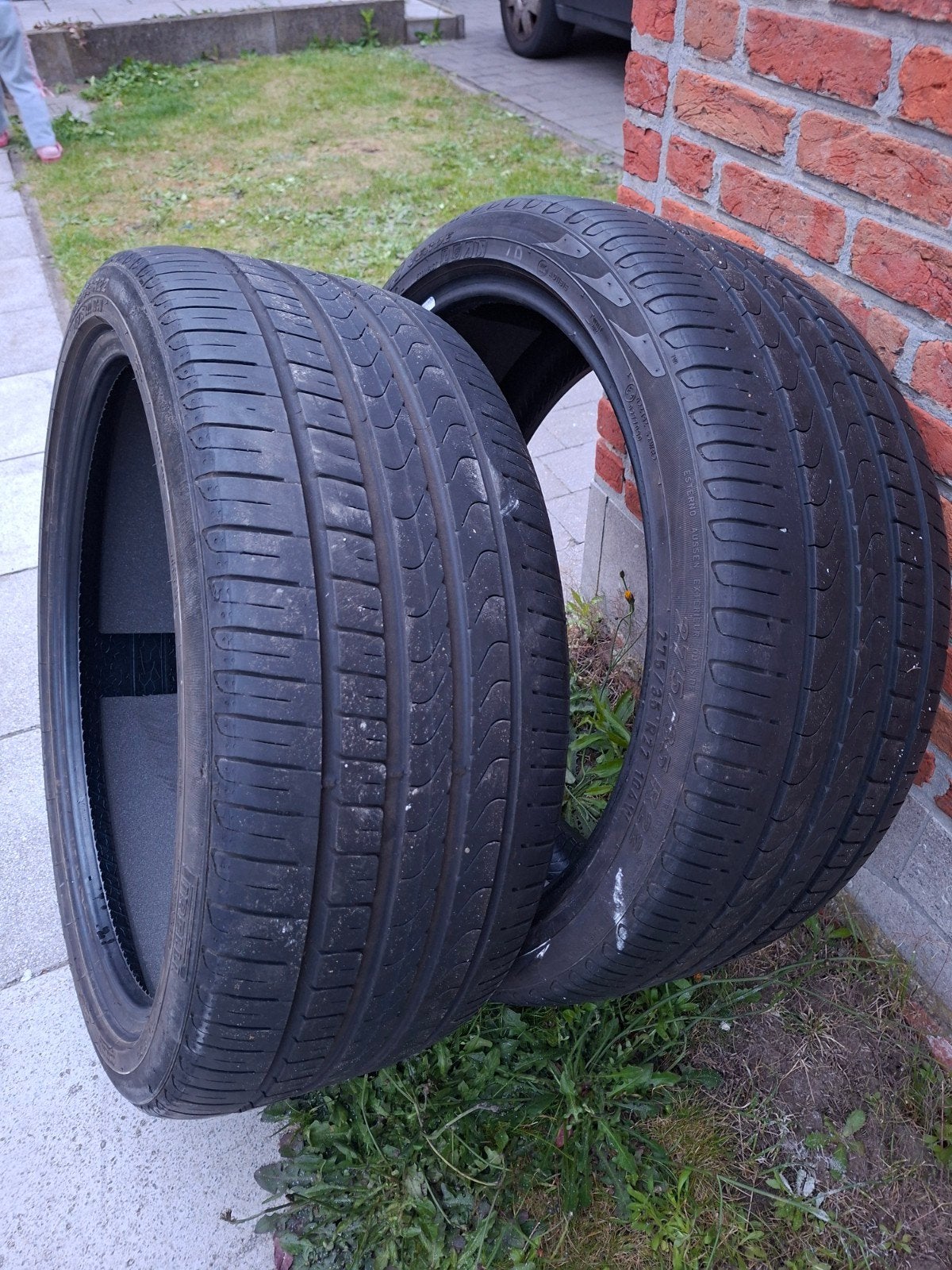 2 zomer banden pirelli 275/35 R22 5mm, Ophalen