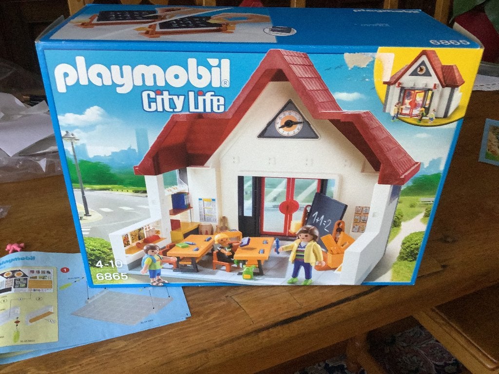 Playmobil: Het klein schooltje City Life, Ophalen, Gebouw, Complete set, Zo goed als nieuw