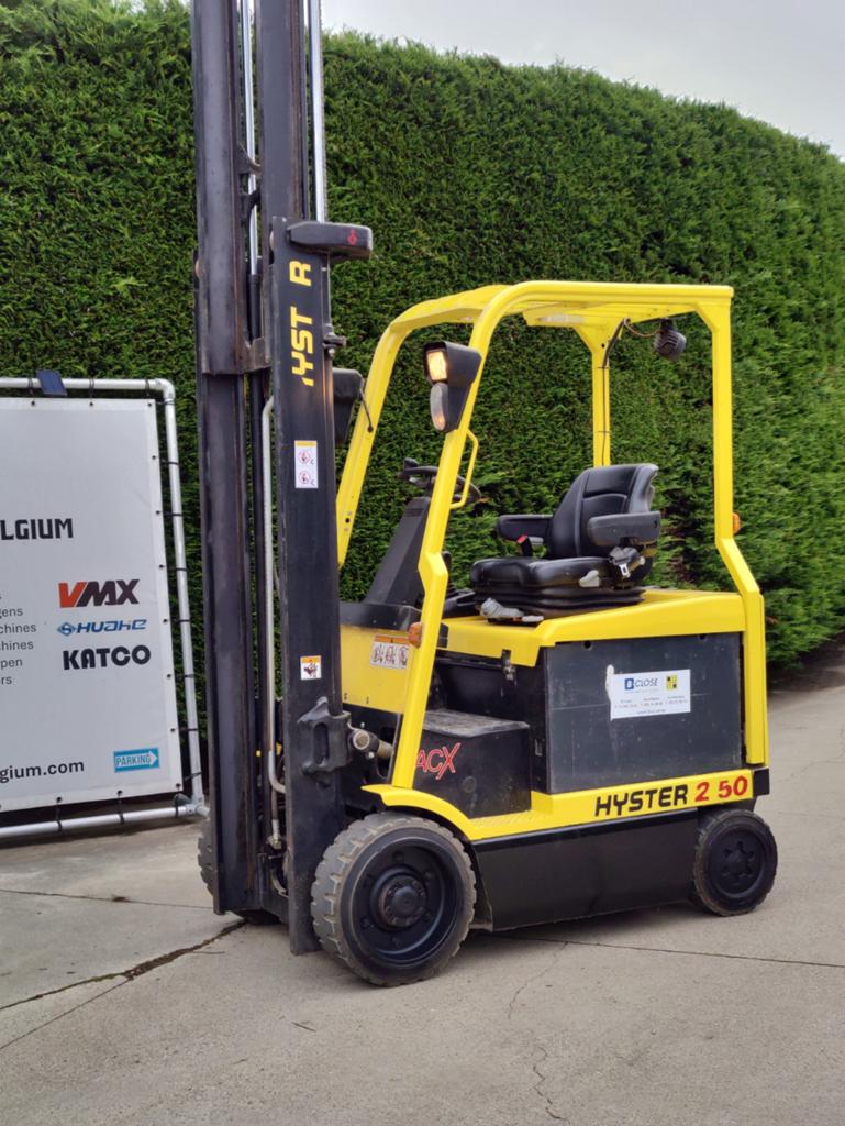 Heftruck 2.5 ton hefvermogen hyster 5.5 meter hoog, Ophalen