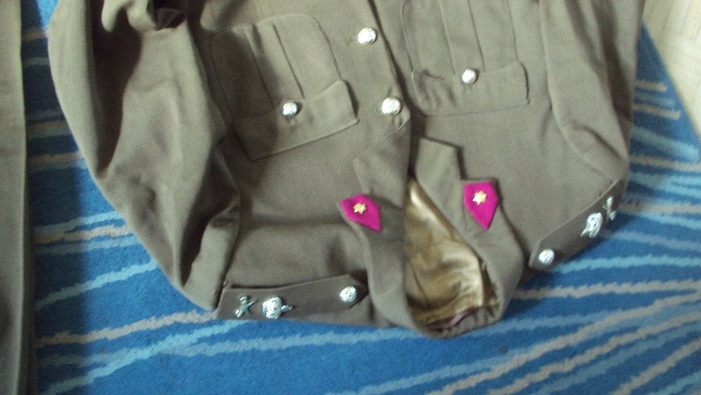 oud uniform ABL met speciale knopen Gidsen, Verzamelen, Militaria | Algemeen, Ophalen