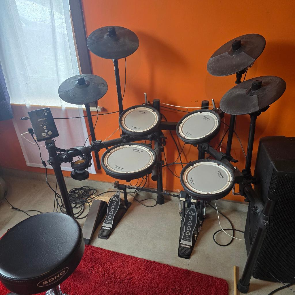 elektrische drum met drumstoel en single baspedaal, Ophalen, Gebruikt, Roland, Elektronisch