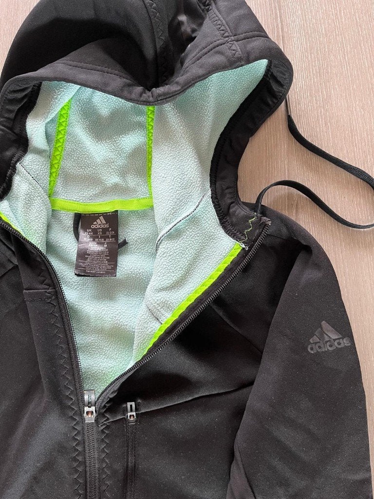 Adidas gewatteerde damesloopjas – zwart – maat XS, Kleding | Dames, Ophalen, Adidas, Zwart, Hardlopen of Fietsen