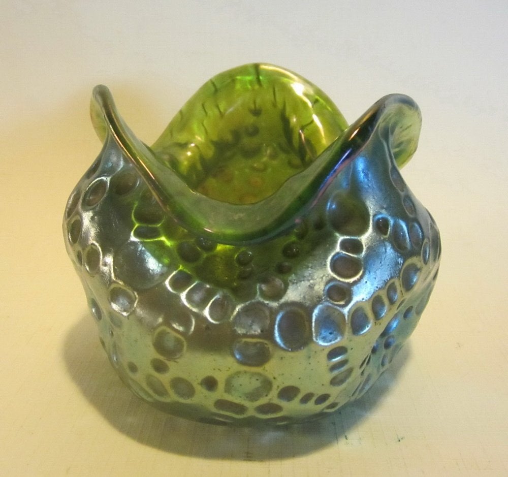 Antiek Loetz Dispora Crete iriserend vaasje, ca 1900, Antiek en Kunst, Antiek | Glaswerk en Kristal, Verzenden