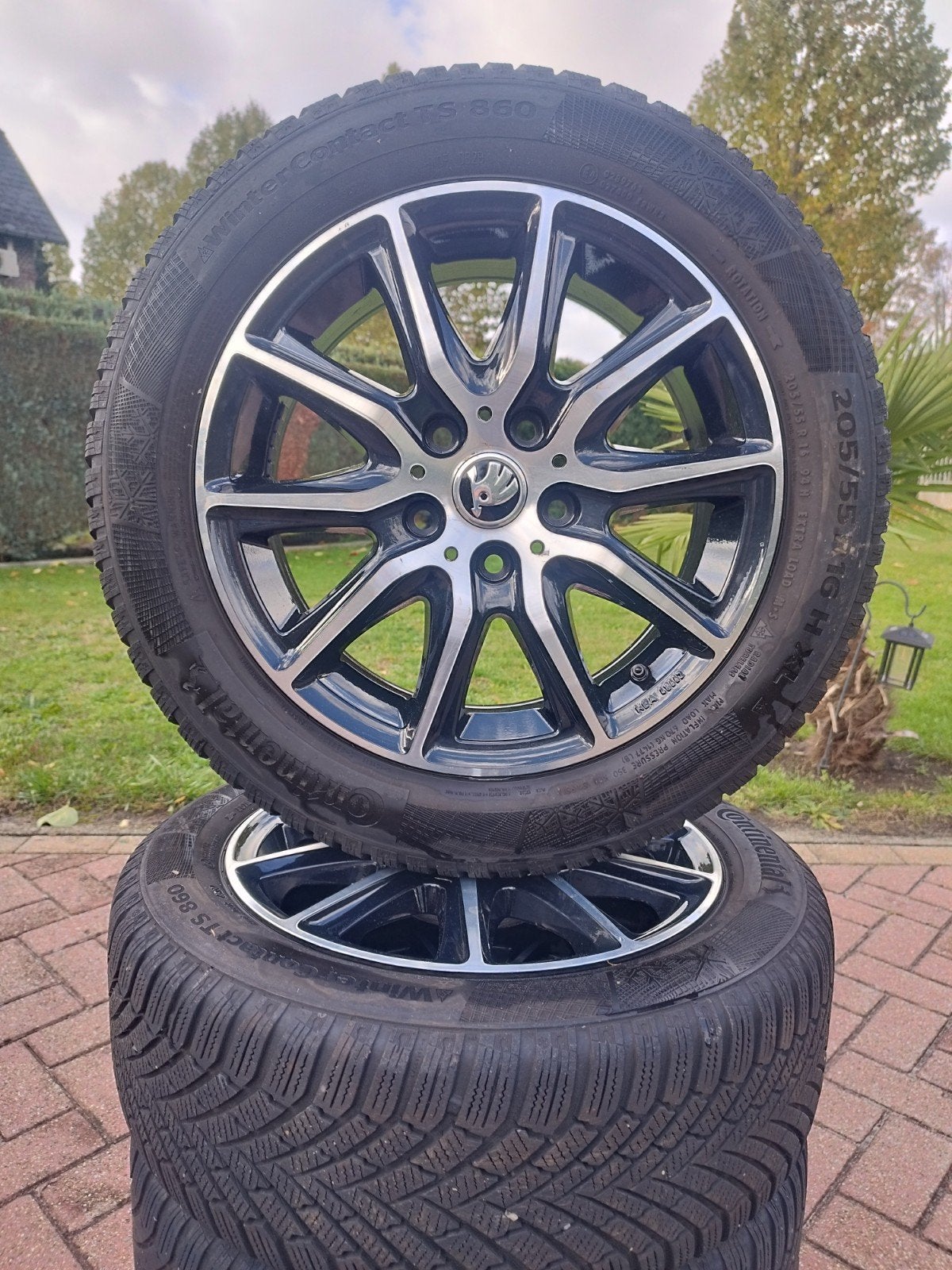 Pneus d'hiver Continental 205/55/R16 pour Skoda Octavia/Supe, Autos : Pièces & Accessoires, Pneus hiver, 16 pouces, Véhicule de tourisme