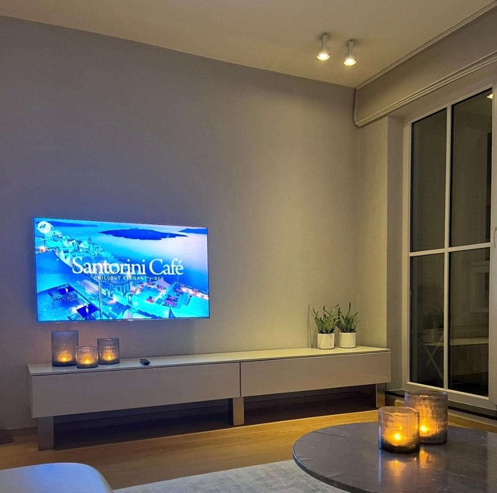 Tv meubel, Huis en Inrichting, Ophalen, Overige materialen, Zo goed als nieuw, 200 cm of meer