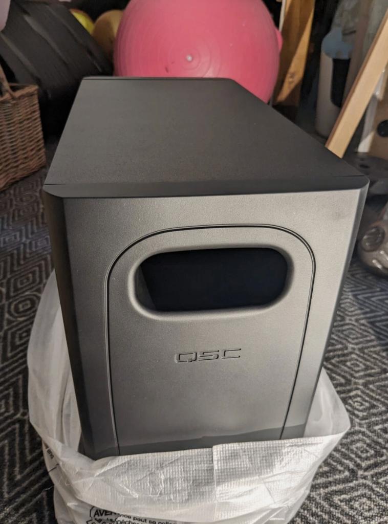 Q-SYS AD-S.SUB-BK, TV, Hi-fi & Vidéo, Neuf, Autres marques, 120 watts ou plus, Subwoofer