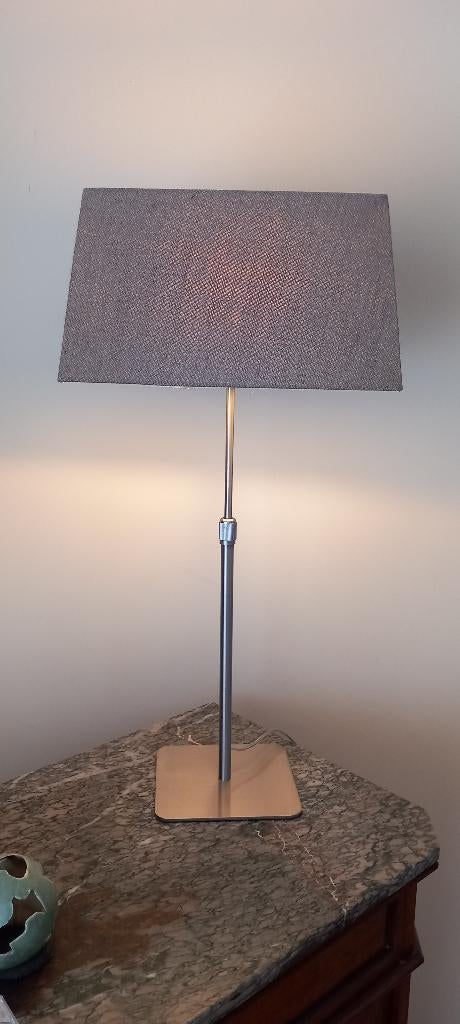 Lampe design adaptable en hauteur, Enlèvement, Comme neuf