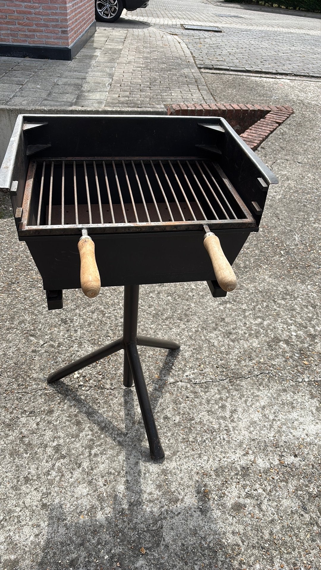 Barbeque, Ophalen, Zo goed als nieuw
