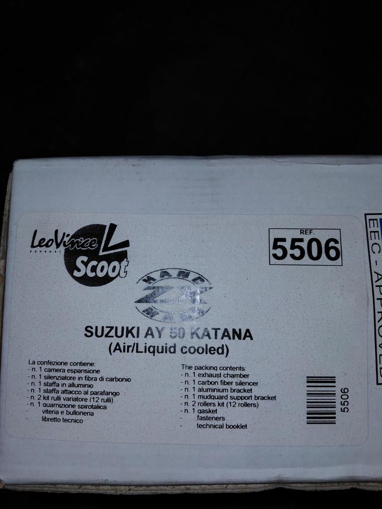 Suzuki  ay 50 katana leovince uitlaat, Motos, Enlèvement ou Envoi
