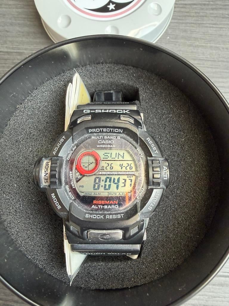 G-Shock Riseman en très bon état, Bijoux, Sacs & Beauté, Enlèvement, Utilisé