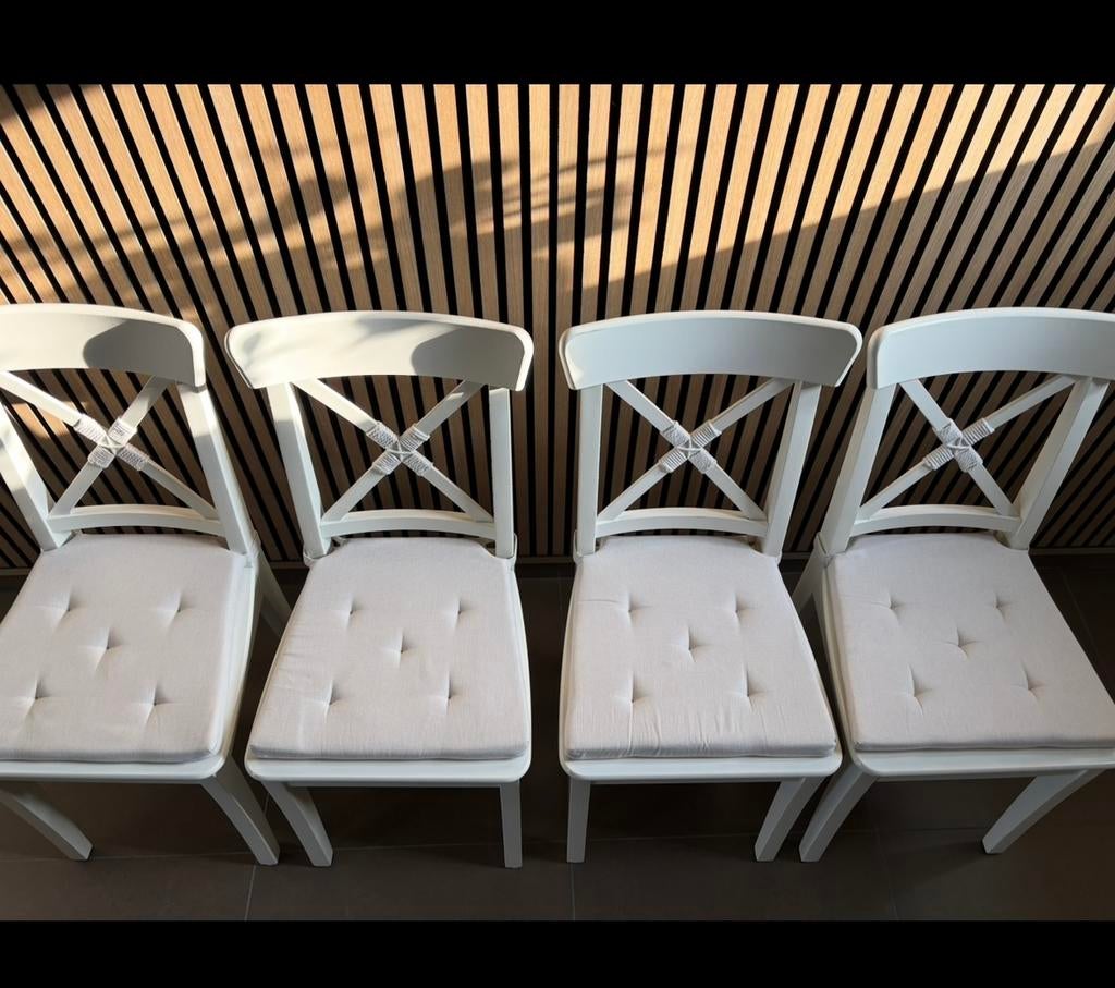 4 witte landelijke stoelen met kussen, Enlèvement, Comme neuf