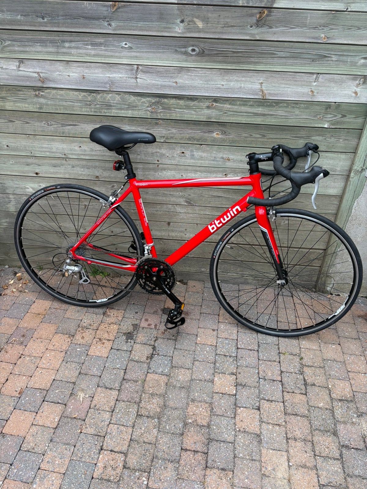 B'twin Triban racefiets met carbon voorvork, Fietsen en Brommers, Ophalen, Zo goed als nieuw