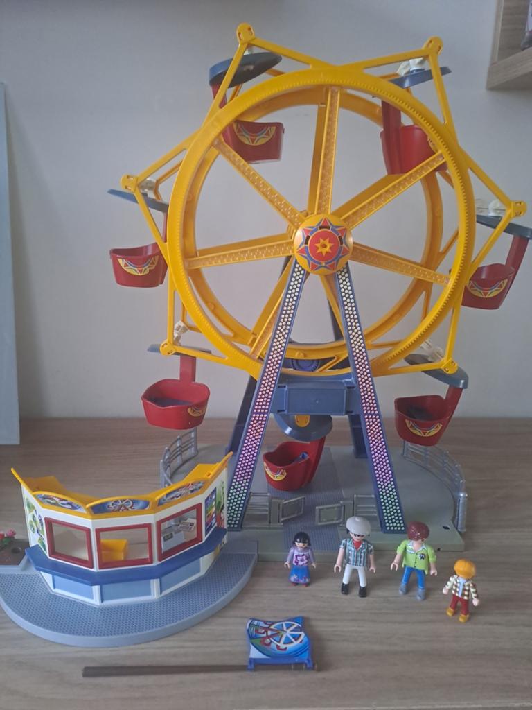 Grande roue playmobil, Enfants & Bébés, Jouets | Playmobil, Enlèvement