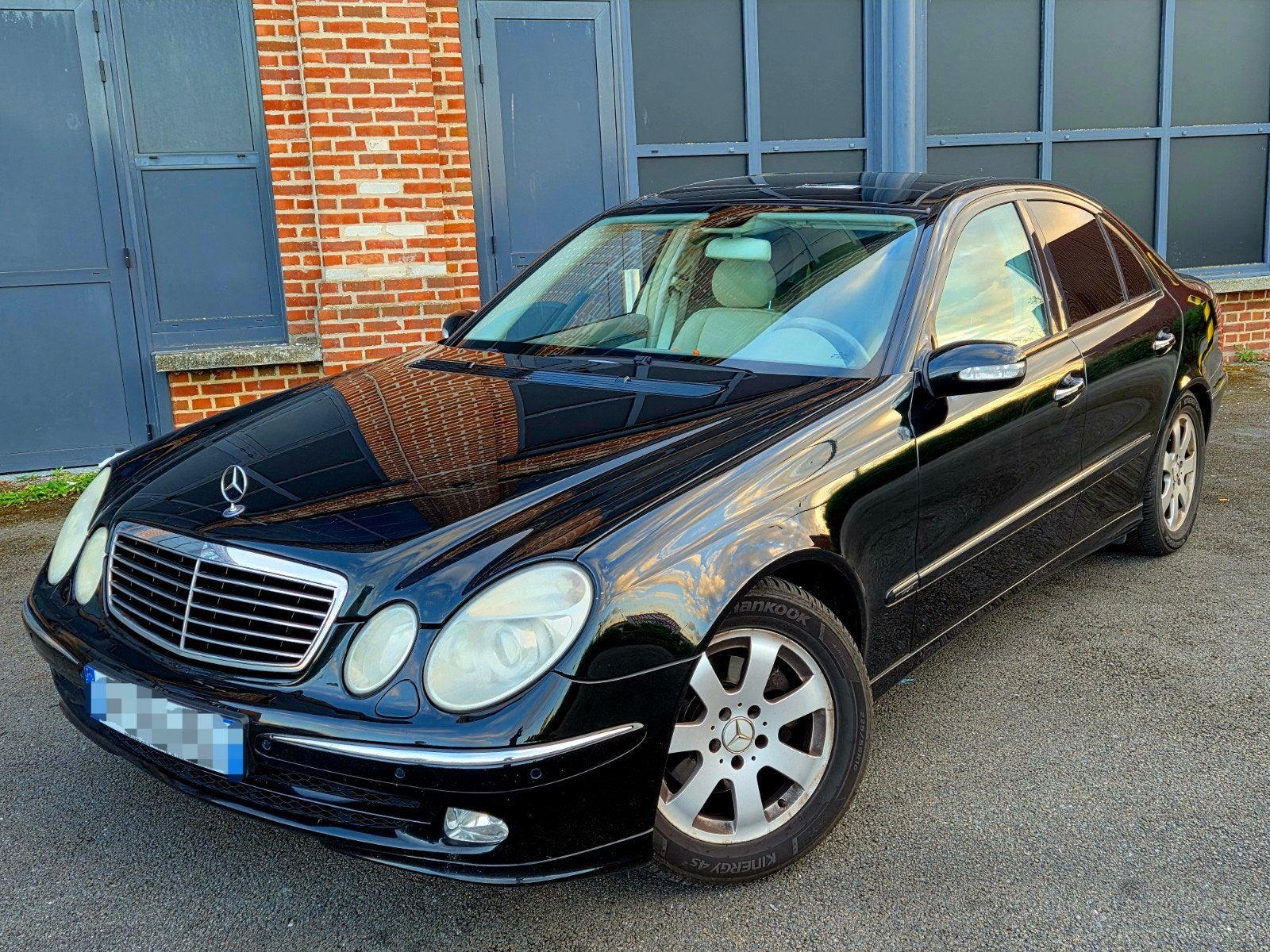 Mercedes e240 v6 avantgarde 132000kms d'origine, Autos, Cuir, Achat, Entreprise, Capteur de stationnement