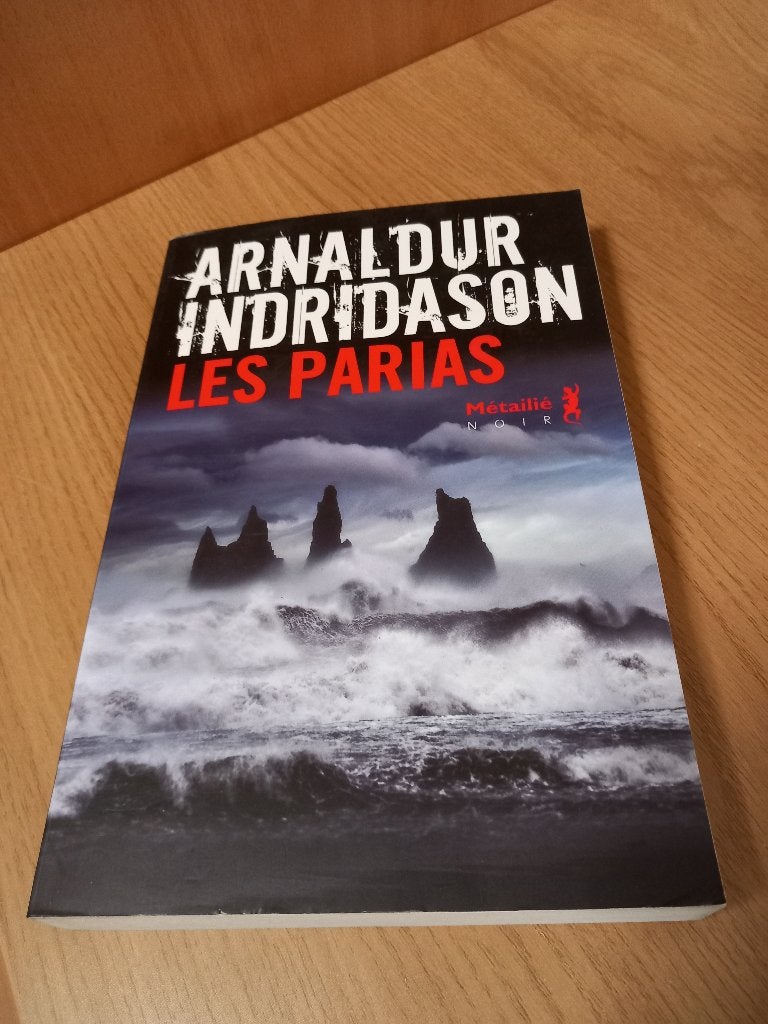 Arnaldur Indridason - Les parias - Édition 2024, Enlèvement, Comme neuf, Arnaldur Indridason
