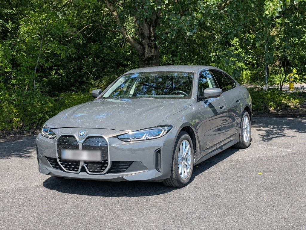 BMW i4 eDrive 40 - Gran Coupé. 27200km, I4, Argent ou Gris, Achat, Autre
