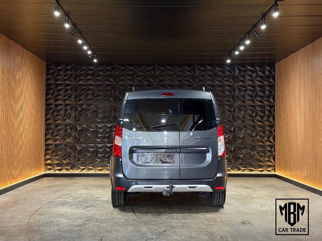 ✅ Dacia Dokker 1.5 dCi GARANTIE Airco Navi Trekhaak Cruise C, Auto's, Dacia, Voorwielaandrijving, Euro 5, 1280 kg, 4 cilinders