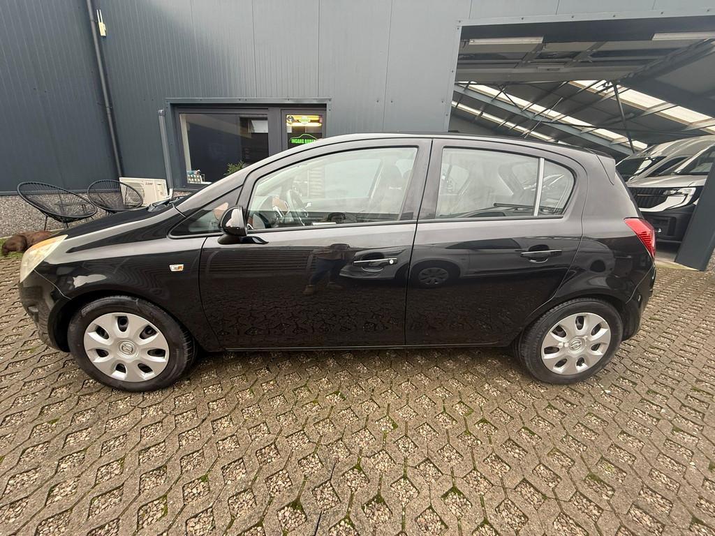 Opel Corsa 1,4 benzine - Automaat, Euro 5, Stof, Gebruikt, Zwart